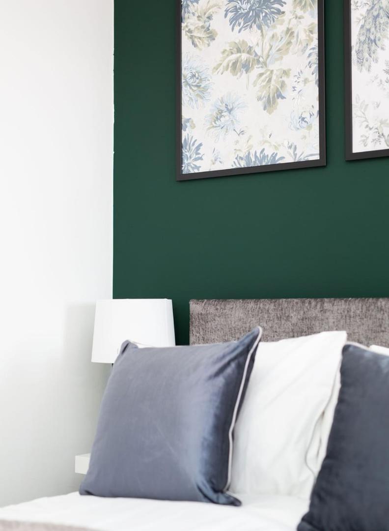 Studio Apartment With 65" Smart Tv Newport  Zewnętrze zdjęcie